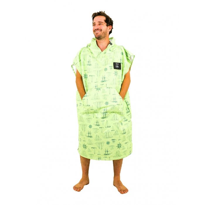 All-in travel poncho 2022