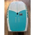 EVERA Blast Carbon Tech 2024 Planche de wingfoiling EVERA Blast Carbon Tech 2024 Planche de wingfoiling