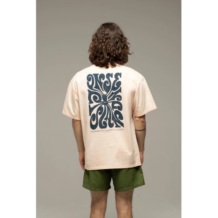 JONSEN ISLAND Confort The Artist 2 Peach T-shirt à manches courtes unisexe JONSEN ISLAND Confort The Artist 2 Peach T-shirt à manches courtes unisexe