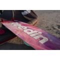 REEDIN GoodDay Twintip 2026 Planche de kitesurf twintip spécialement conçue pour les femmes