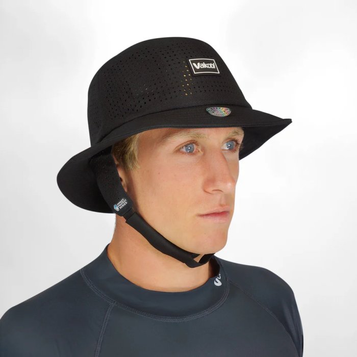 VAIKOBI Bump Hat Black 2026